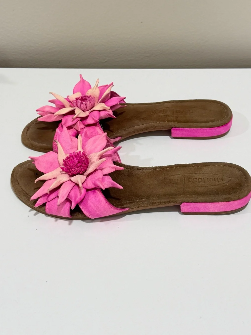 Anthropologie SHERIDAN MIA Pink Flower Suede Thongs Sandal Women Size 38